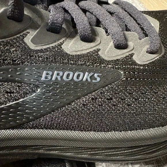 Brooks Ghost 17 woman’s shoe - Picture 10 of 14